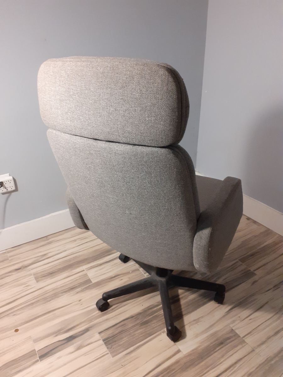 Servicios de limpieza de sillas cerca de mí en NYCC.