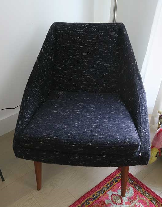 Limpiar tapicería de silla en Nueva York.